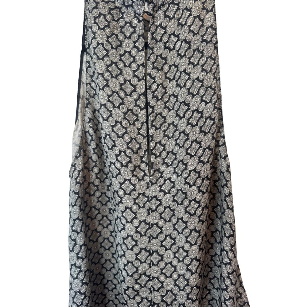 2/$30 ZARA Small Black & White Sleeveless Patterned Blouse - Picture 9 of 12